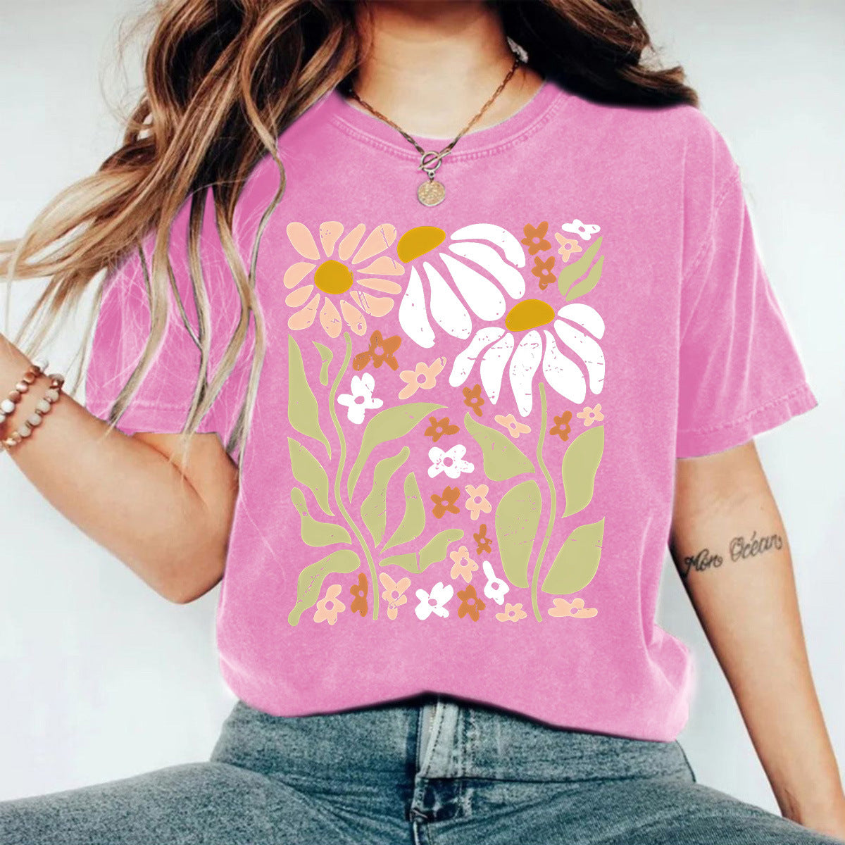 Washed and used T-shirt with printed T-shirt