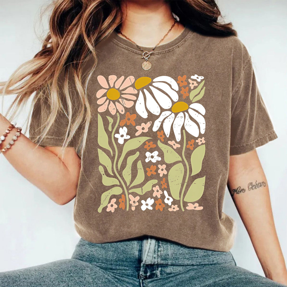 Washed and used T-shirt with printed T-shirt